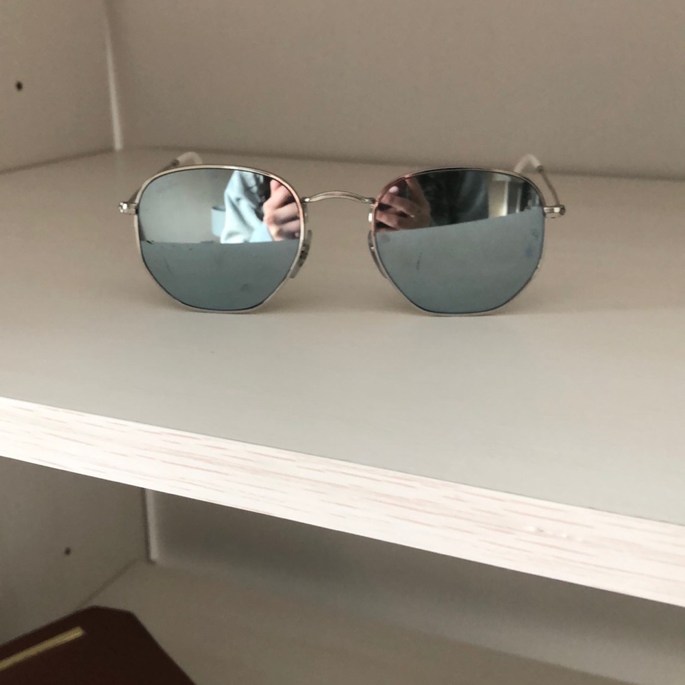 Ray Bans - Picture 2 of 5